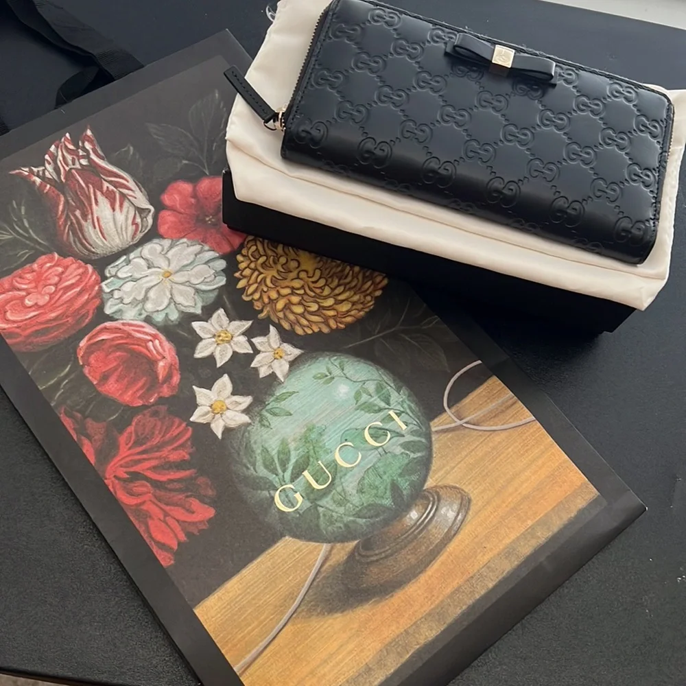 🖤🖤Gucci GG Guccissima Bow Zip Wallet - Picture 4 of 17
